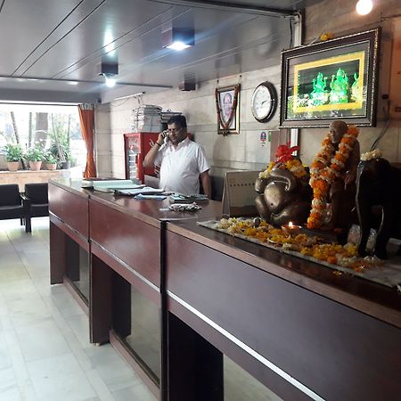 Hotel Maurya Residency à Pune Extérieur photo