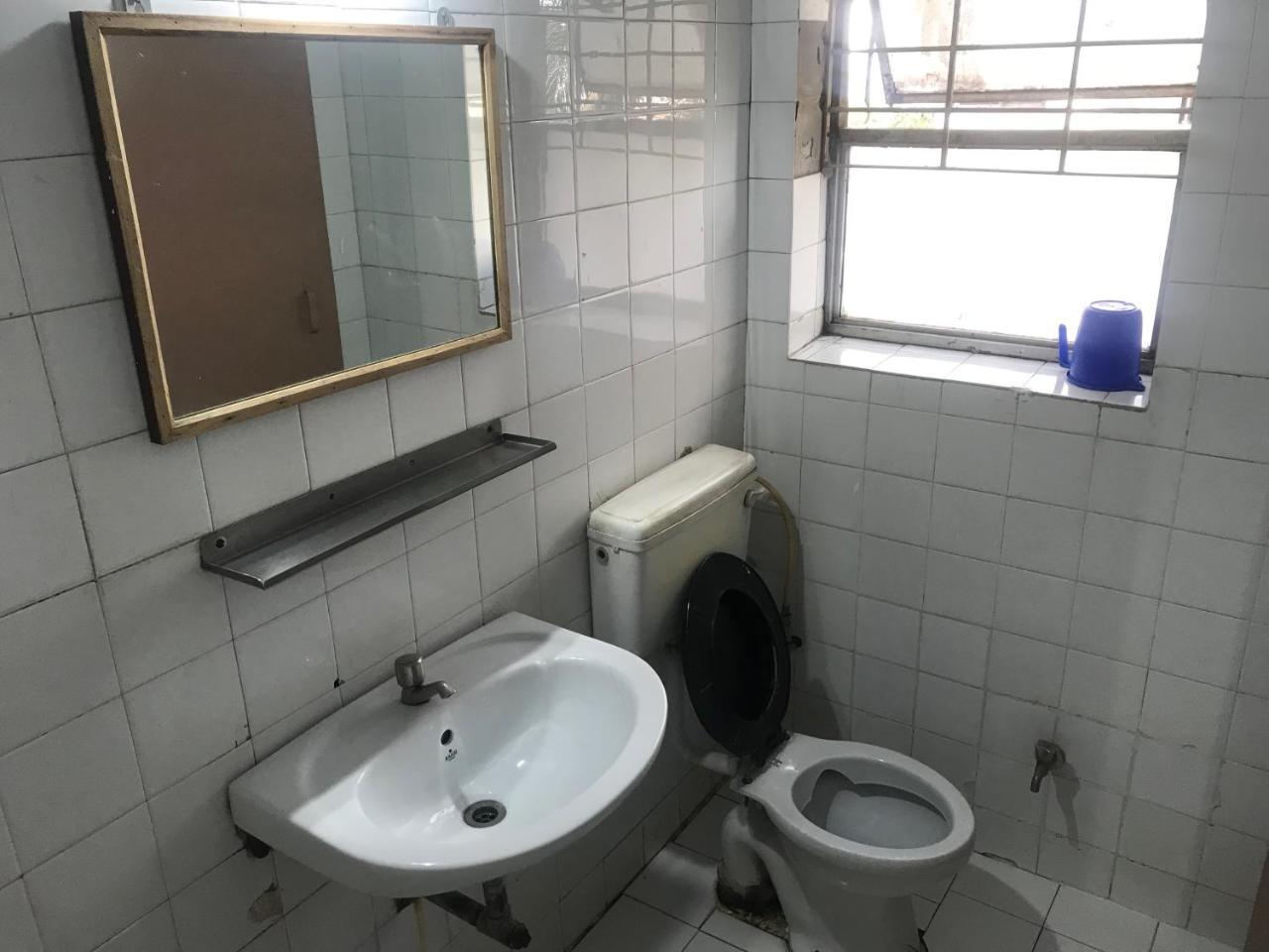 Hotel Maurya Residency à Pune Extérieur photo